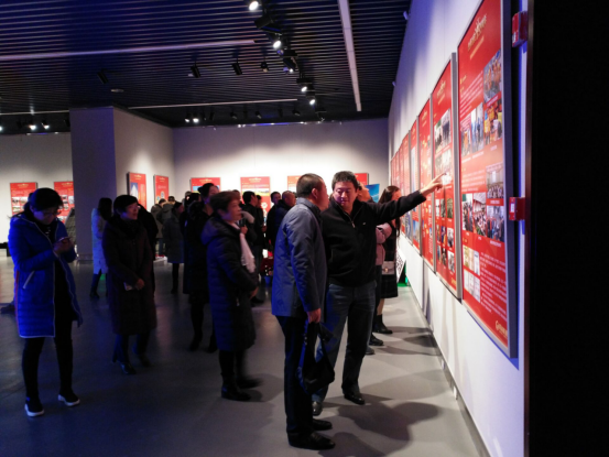 工投公司黨委開展&ldquo;主題黨日&rdquo;暨參觀省國(guó)資委 監(jiān)管企業(yè)改革開放40周年成就展活動(dòng)